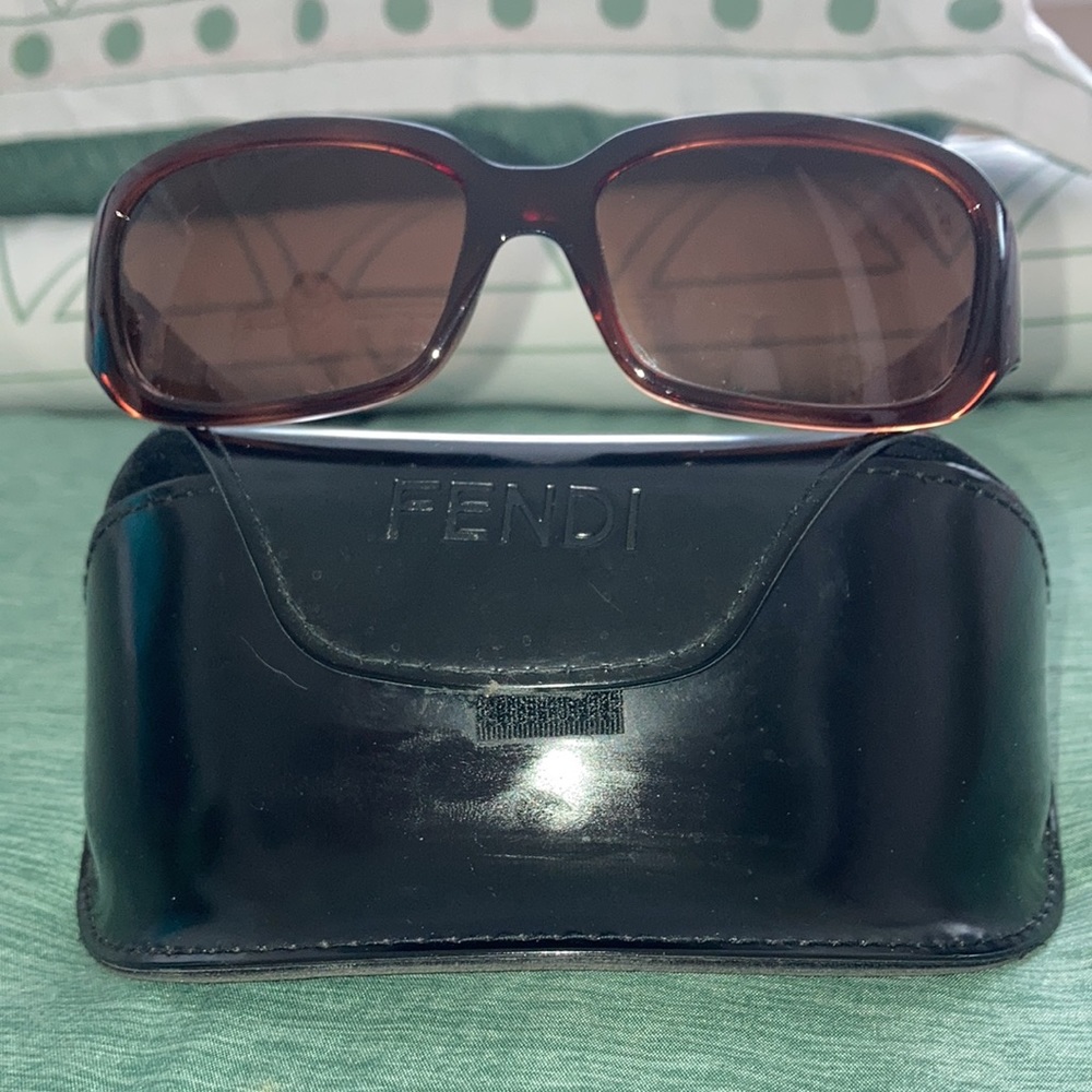 FENDI Shades